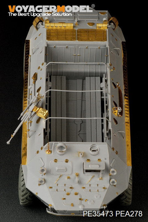 ボイジャーモデル PE35473 1/35 現用 ロシア BTR-60P装甲兵員輸送車 (トランぺッター01542)