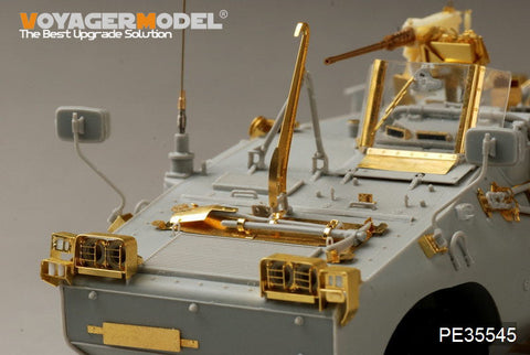 ボイジャーモデル PE35545 1/35 現用イタリア陸軍 プーマ 4X4軽装甲偵察車(トランぺッター05525)