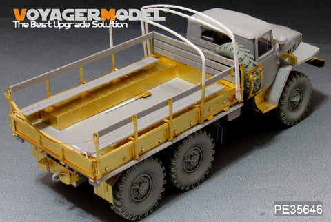 ボイジャーモデル PE35646 1/35 現用ロシア ウラル4320トラック エッチングセット(トランぺッター01012用)