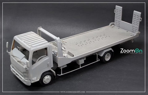 ZoomOn Z060 1/24 いすゞ エルフ フラットベッド 車載専用車