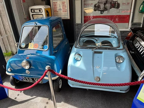 ZoomOn z137 1/24 ピール・トライデント 1965’