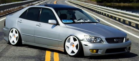 ZoomOn ZR051 1/24 18インチ Fifteen52 Tarmac ホイールセット