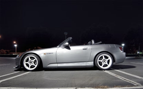 ZoomOn ZR056 1/24 16インチ レイズ グラムライツ 57c ホイールセット