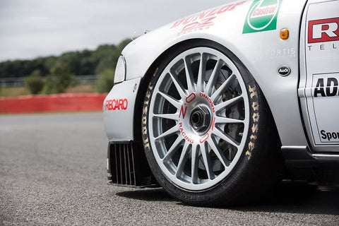 ZoomOn ZR098 1/24 18インチ OZ レーシングホイール (アウディ A4 BTCC用)