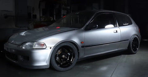 ZoomOn ZR101 1/24 17インチ レイズ 57CR ホイールセット