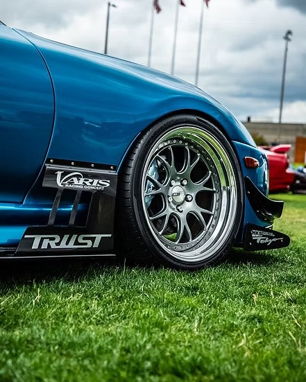 ZoomOn ZR112-18 1/24 18インチ SSR Professor MS3  ホイールセット